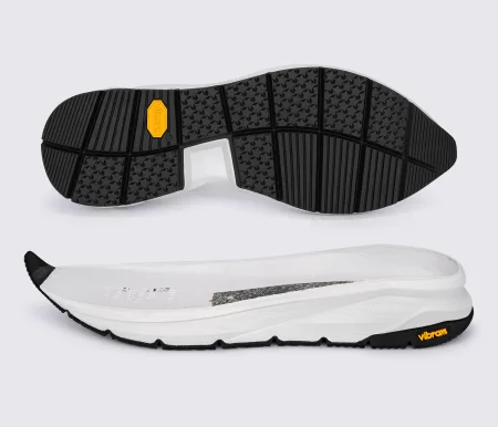 AUGUST (893CS), цв. белый с чёрным (S9) подошва Vibram