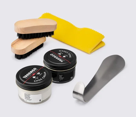 Набор для ухода за обувью Tarrago DELUXE BROWN SHOE CARE TRAVEL KIT, TCV20