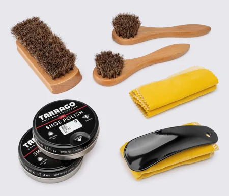 Набор для ухода за обувью Tarrago BLACK SHOE CARE TRAVEL KIT, TCV13