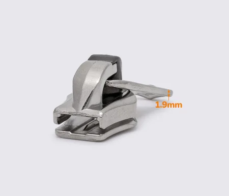 Бегунок YKK EYL - 85-ZF5W на спиральную молнию №8 для чемоданов и сумок.