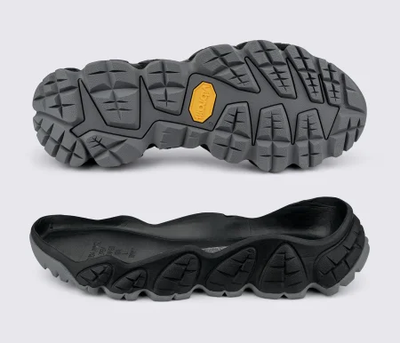 LEAVES (1131C) кол. чорний (DA) підошва Vibram 