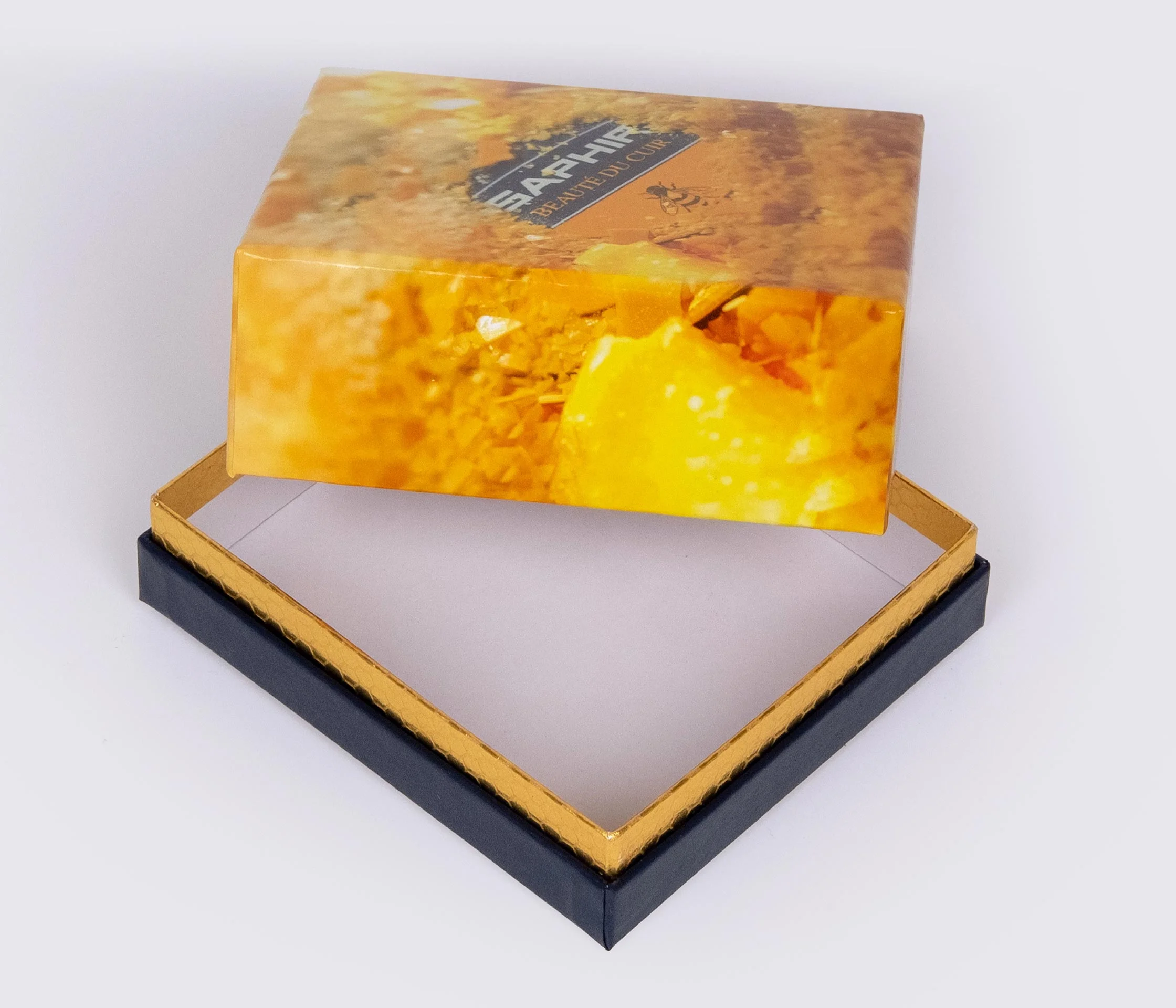 Подарочная коробка Saphir Wax Box Small, маленькая, 99х113х58 мм (2970)