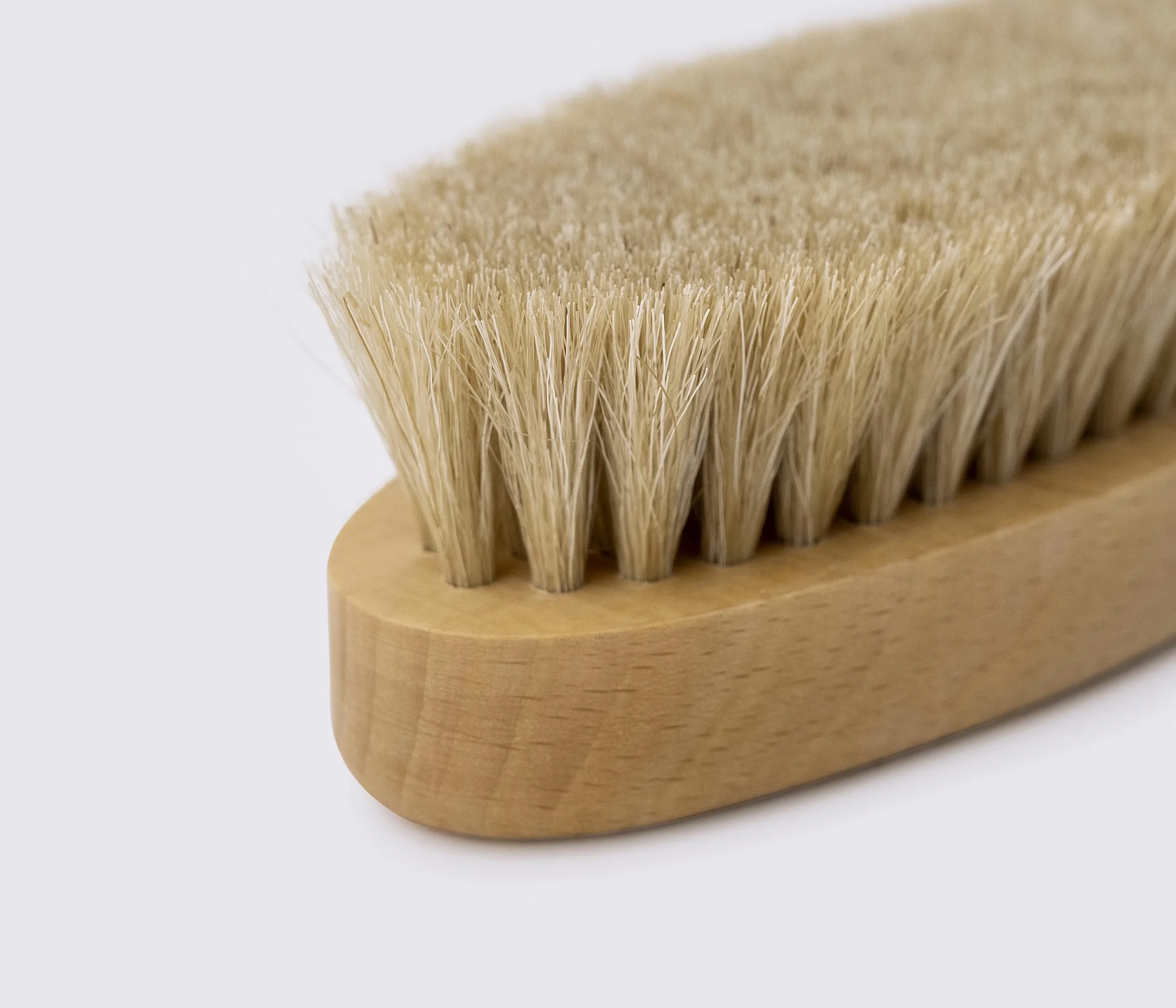 Щітка для взуття Saphir Polisher Brush, овальна, зі світлою щетиною (2640021)