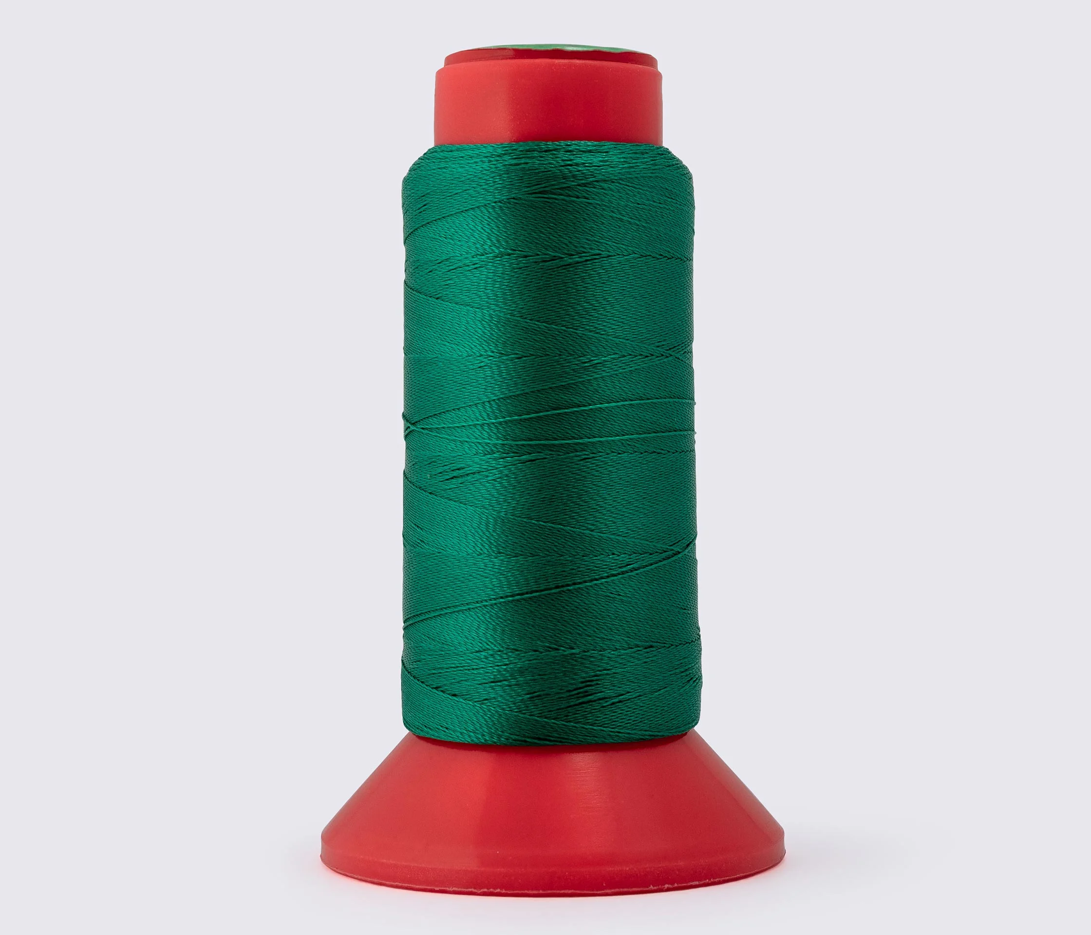 Швейна нитка TYTAN (Туреччина) № 60, для машинки Версаль (270DTEX X2), 500м