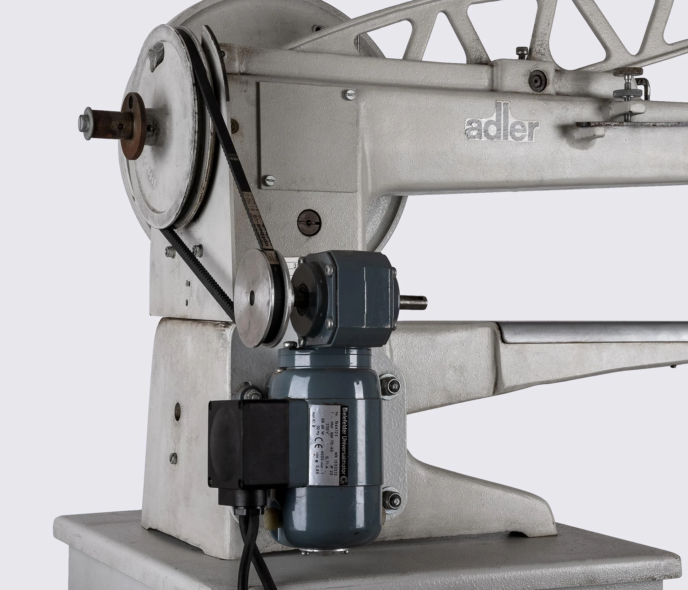 Машинка швейная Adler для ремонта обуви (67151) – Handymarket.com.ua