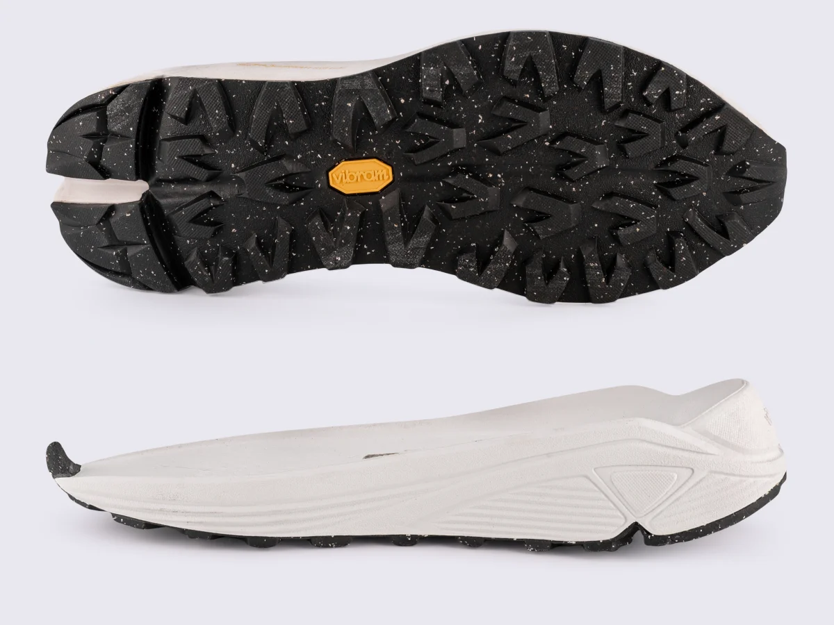 Sphike (186CS), цв. бело-черный (S8), подошва Vibram